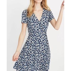 Madewell Women's Button Wrap Dress Size 8 Blue French Floral Short Sleeve V Neck